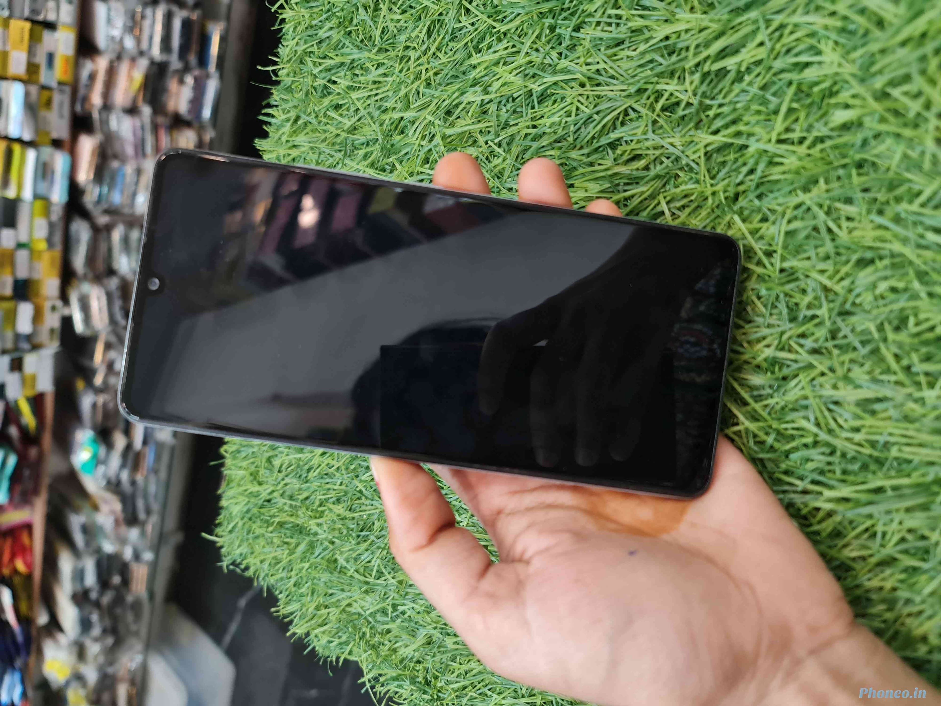 Samsung Galaxy M42 5G photo 2