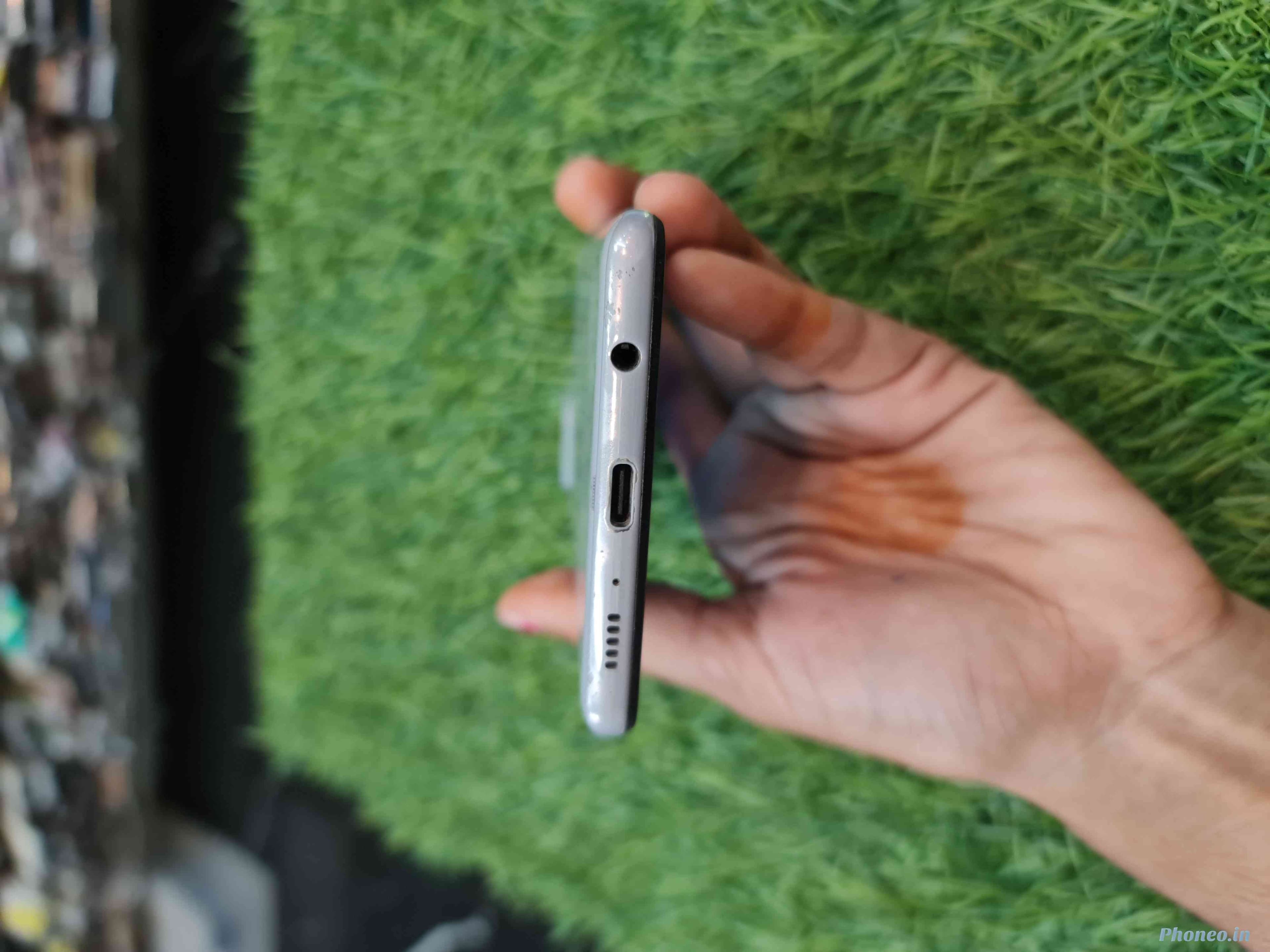 Samsung Galaxy M42 5G photo 5
