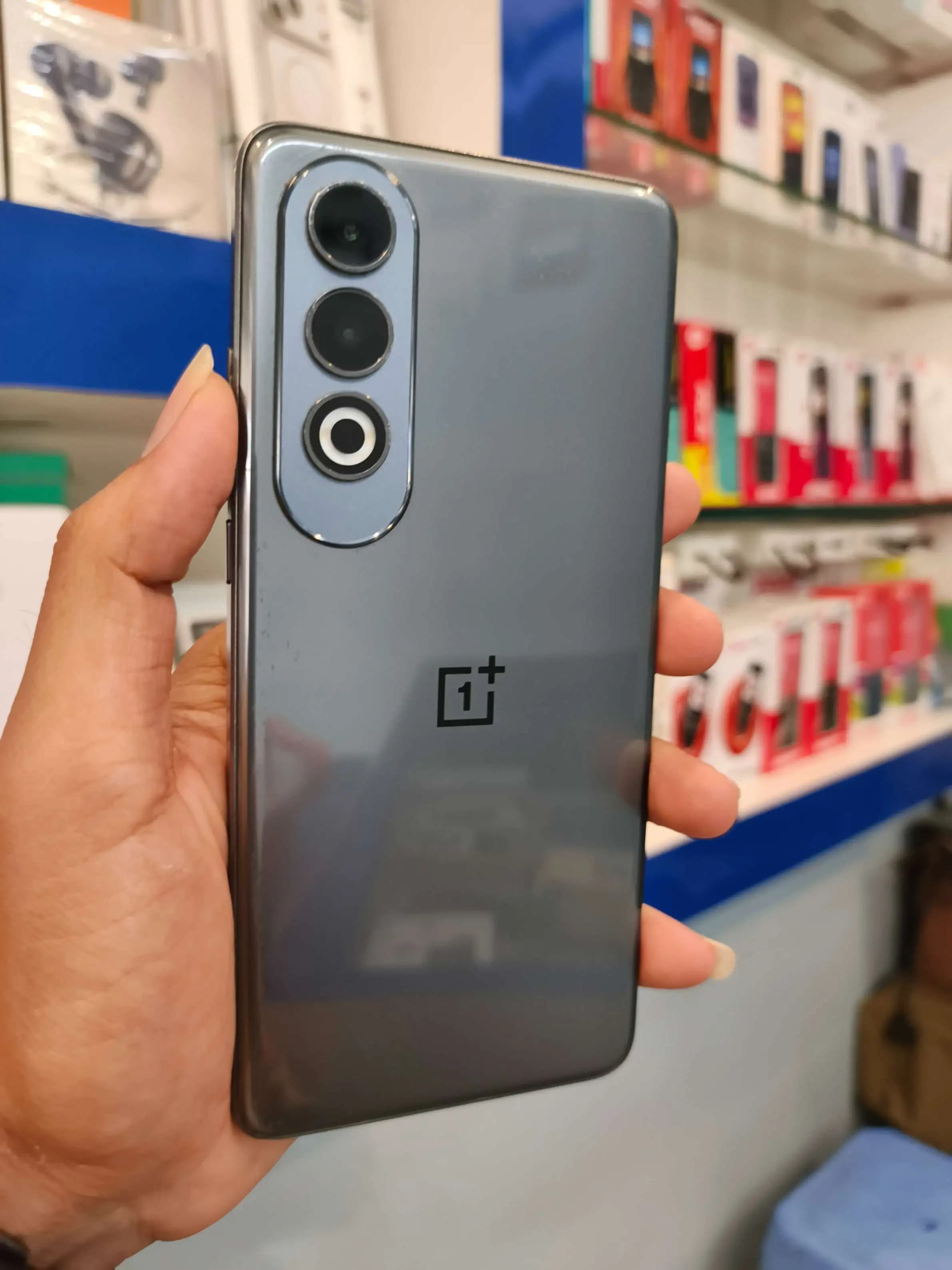 OnePlus Nord CE 4 photo 1