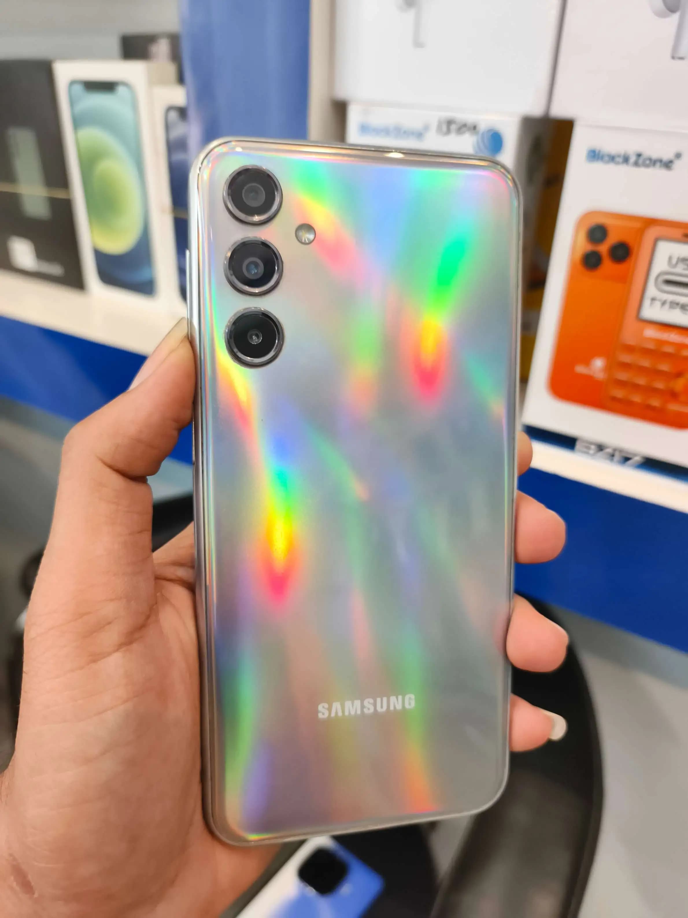 Samsung Galaxy M34 5G photo 1