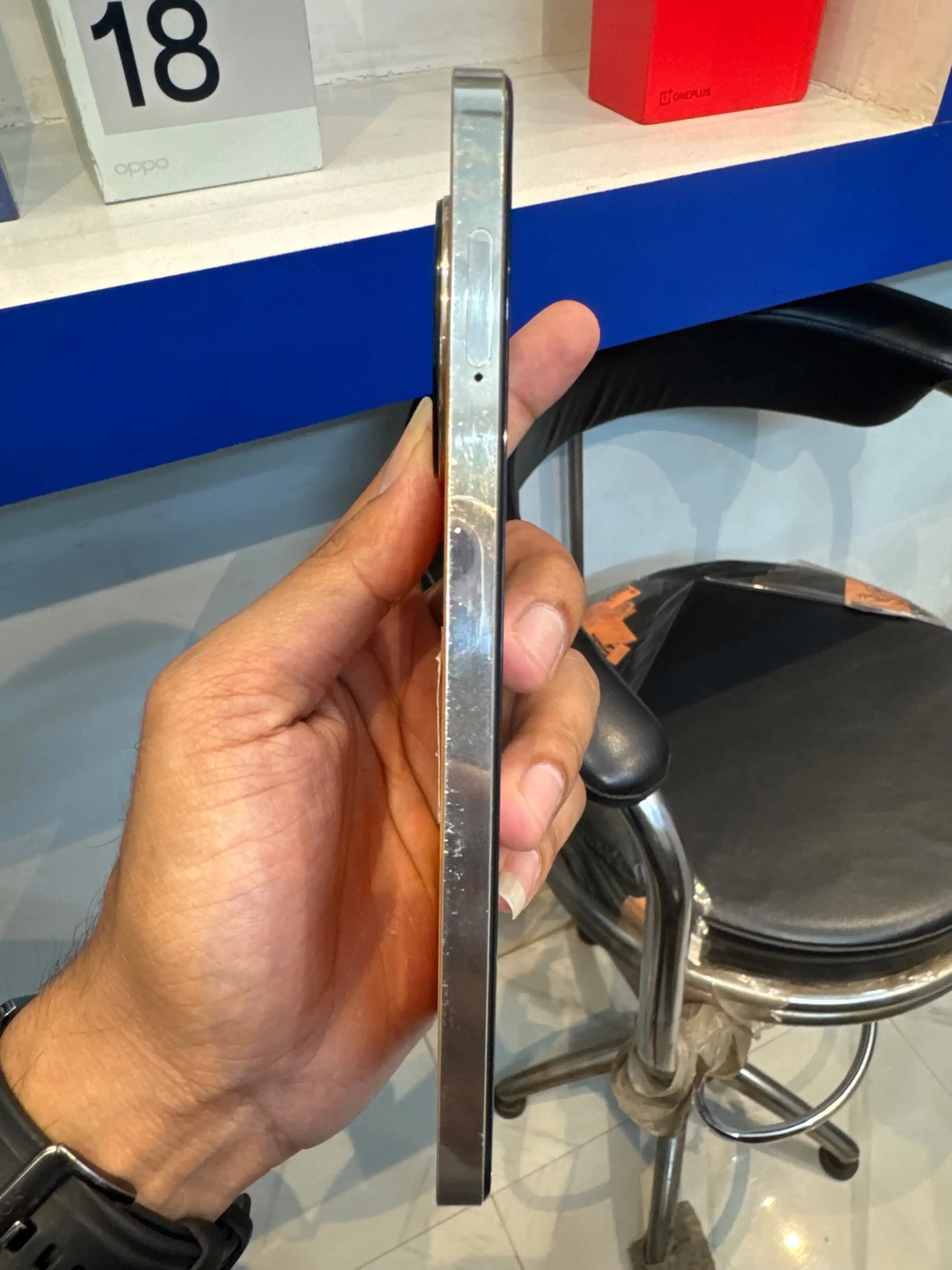 Realme Narzo 60 5G photo 3