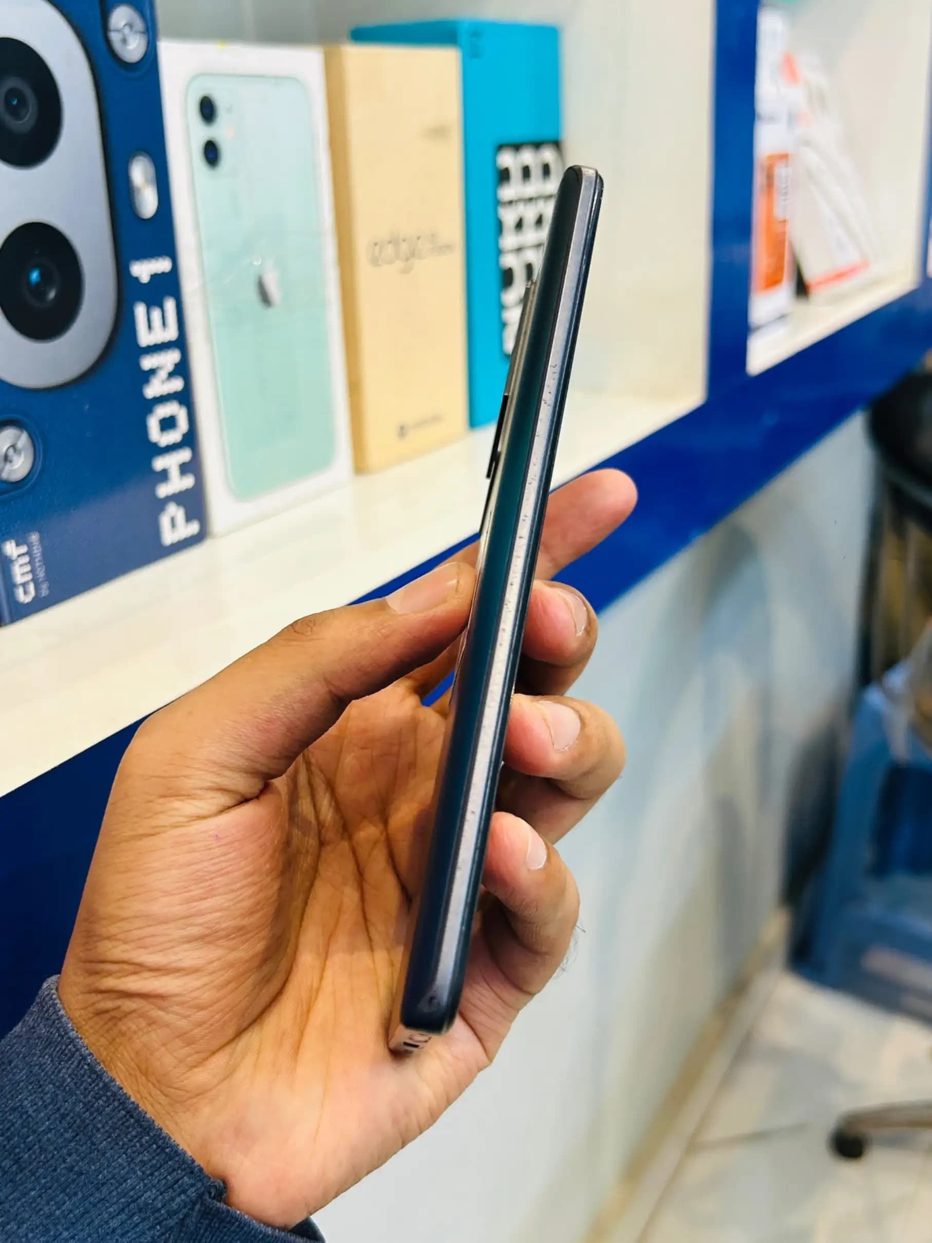Vivo iQOO Neo 6 photo 3