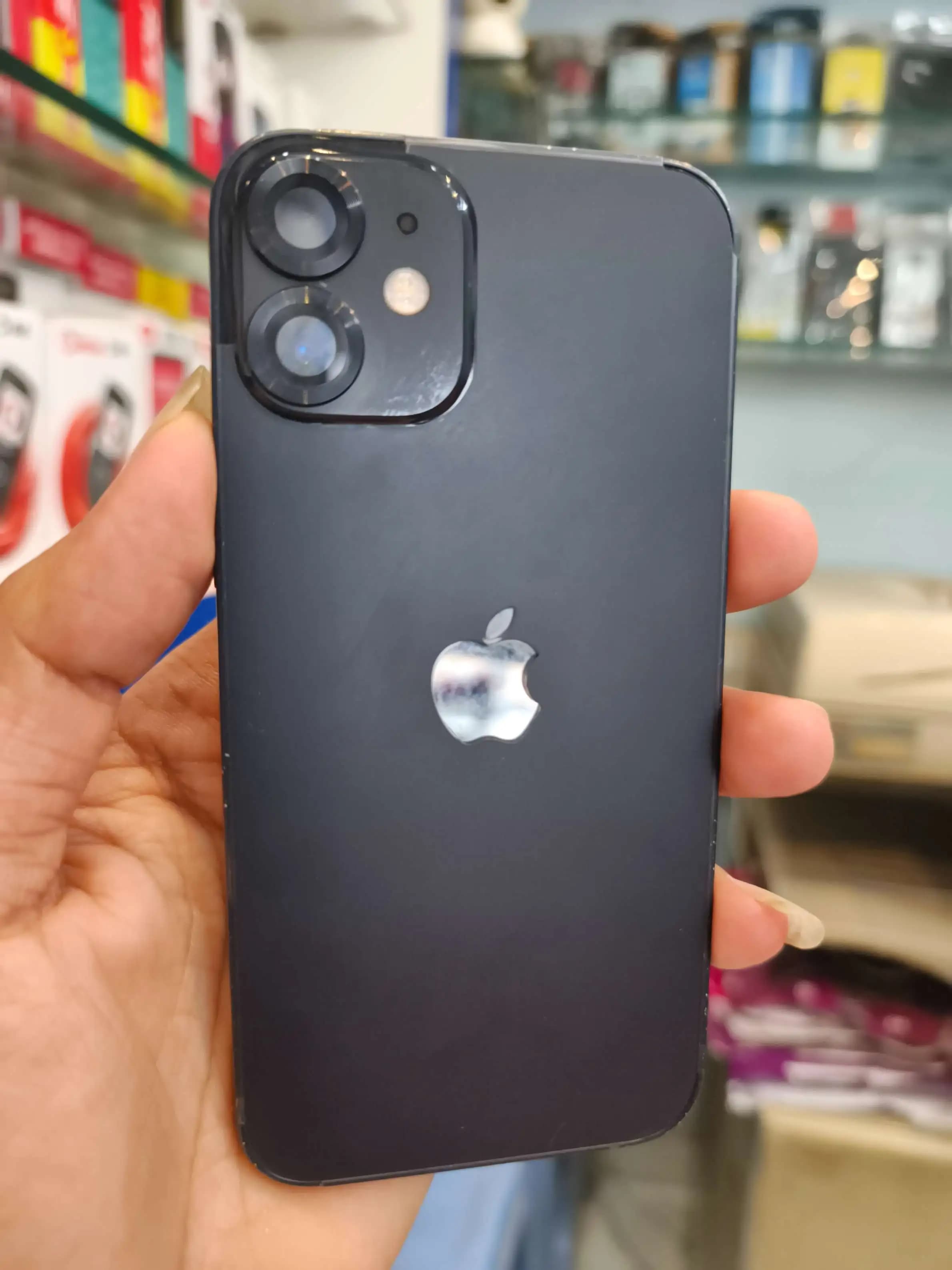 Apple iPhone 12 mini photo 1
