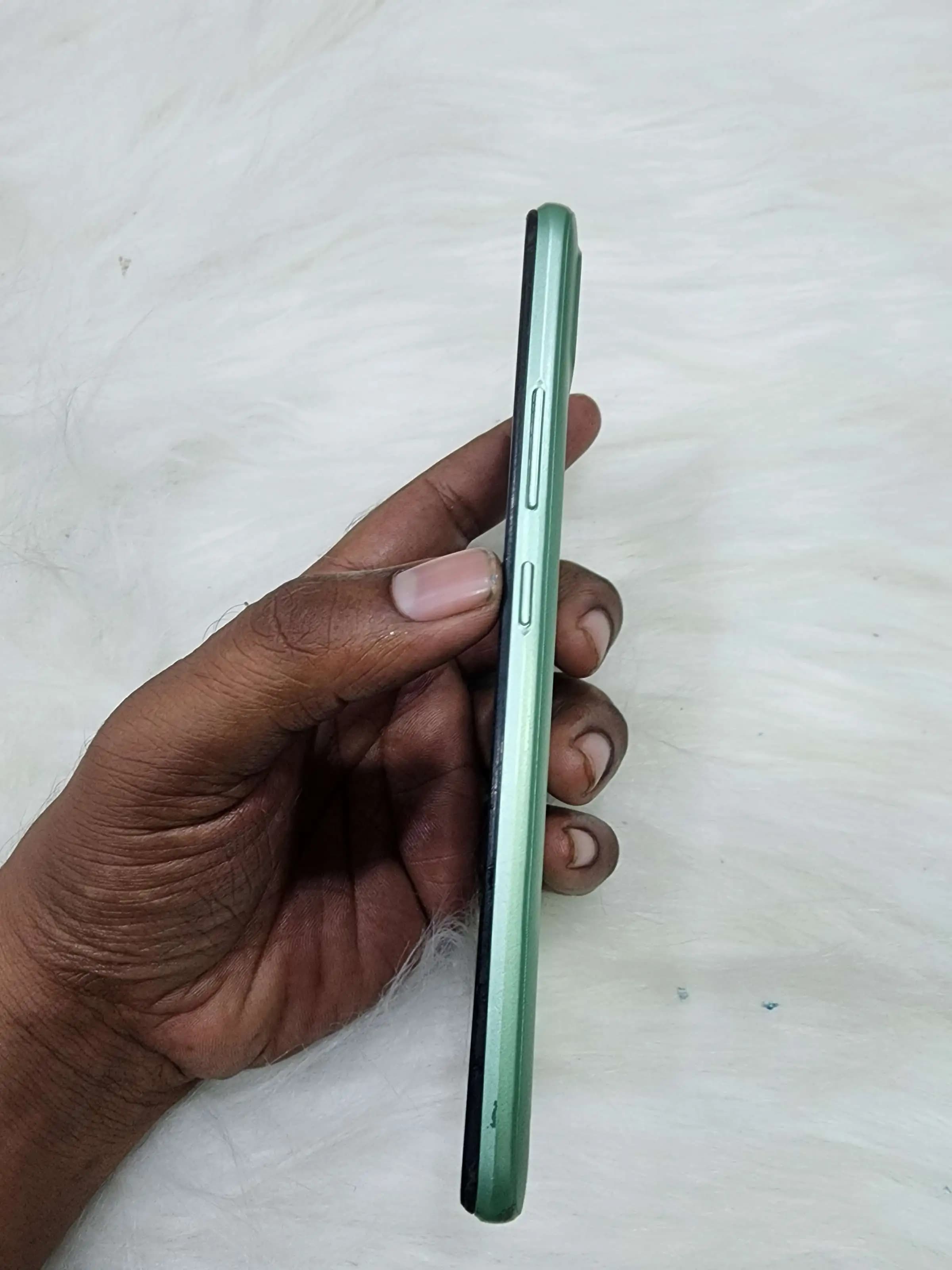 Realme C11 photo 2