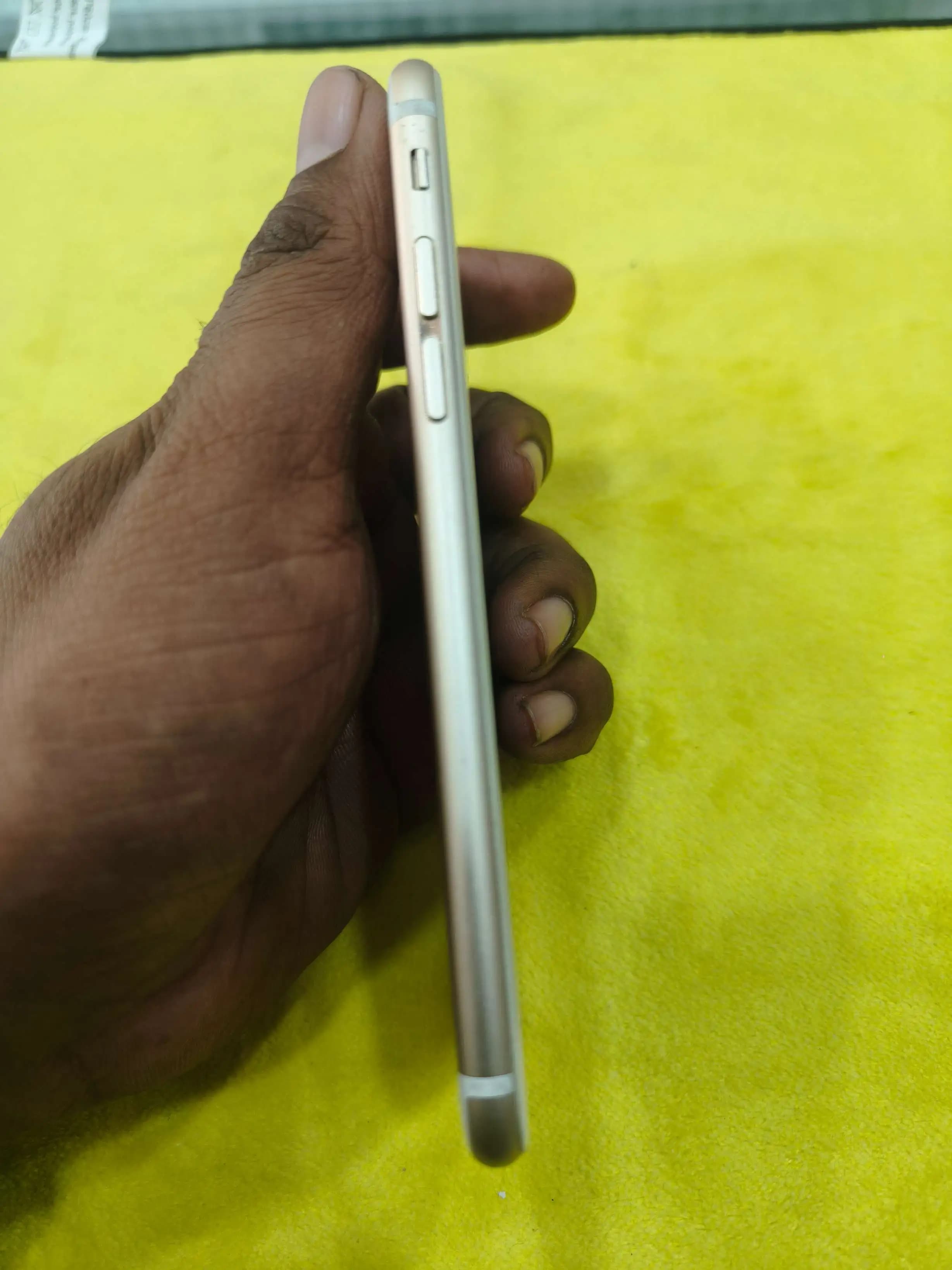Apple iPhone 6s photo 3
