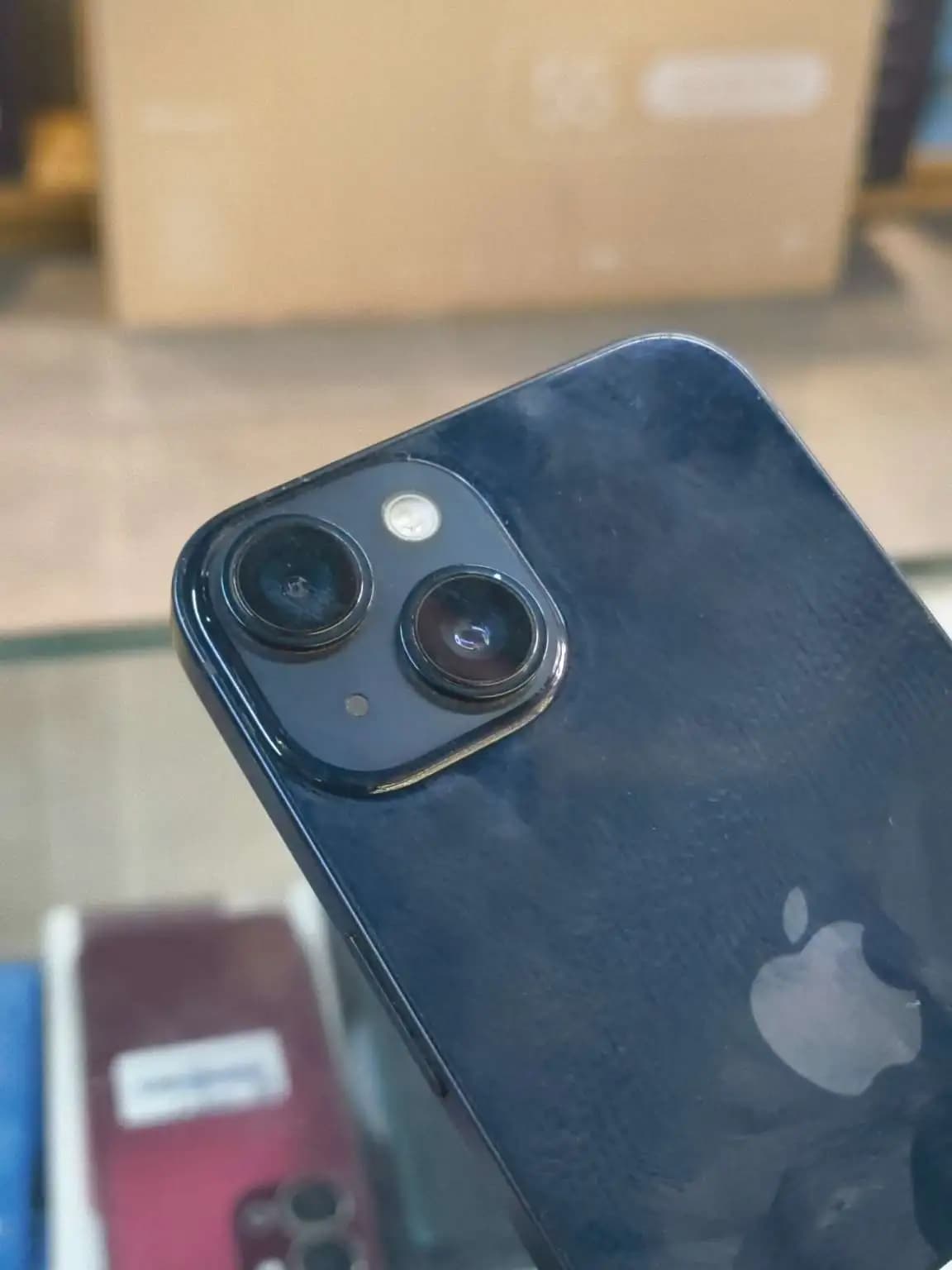 Apple iPhone 14 photo 2