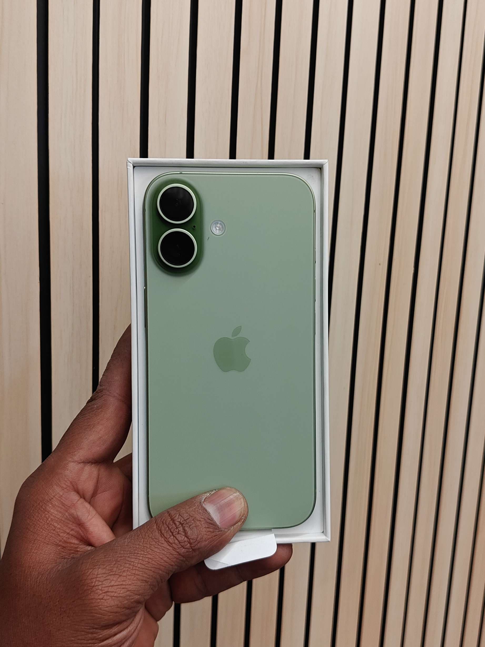 Apple iPhone 17 photo 1