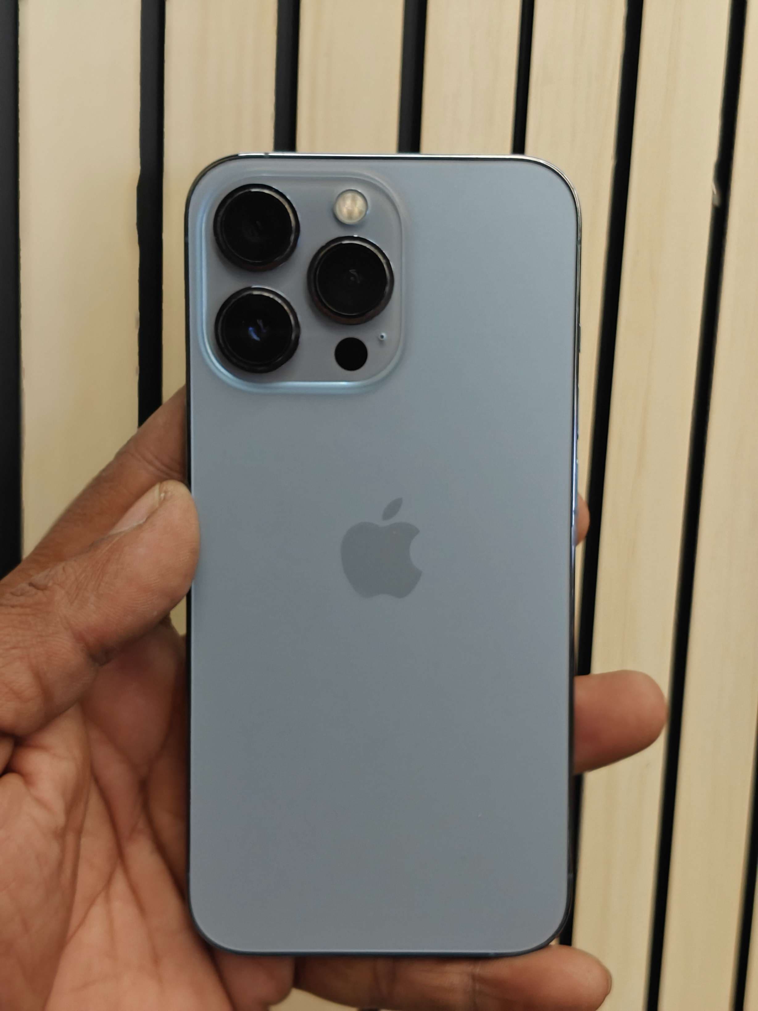 Apple iPhone 13 Pro photo 1