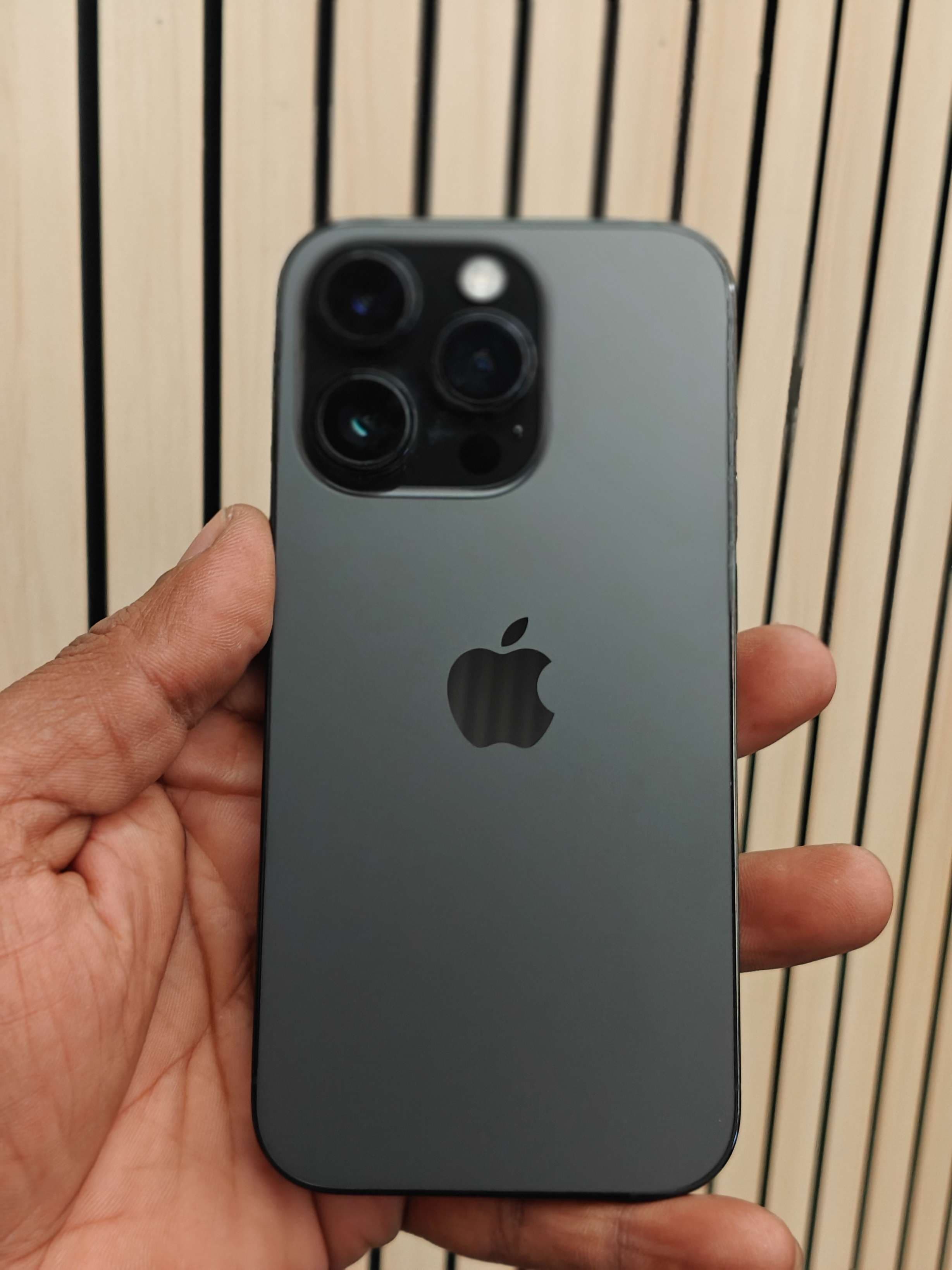 Apple iPhone 14 Pro photo 1