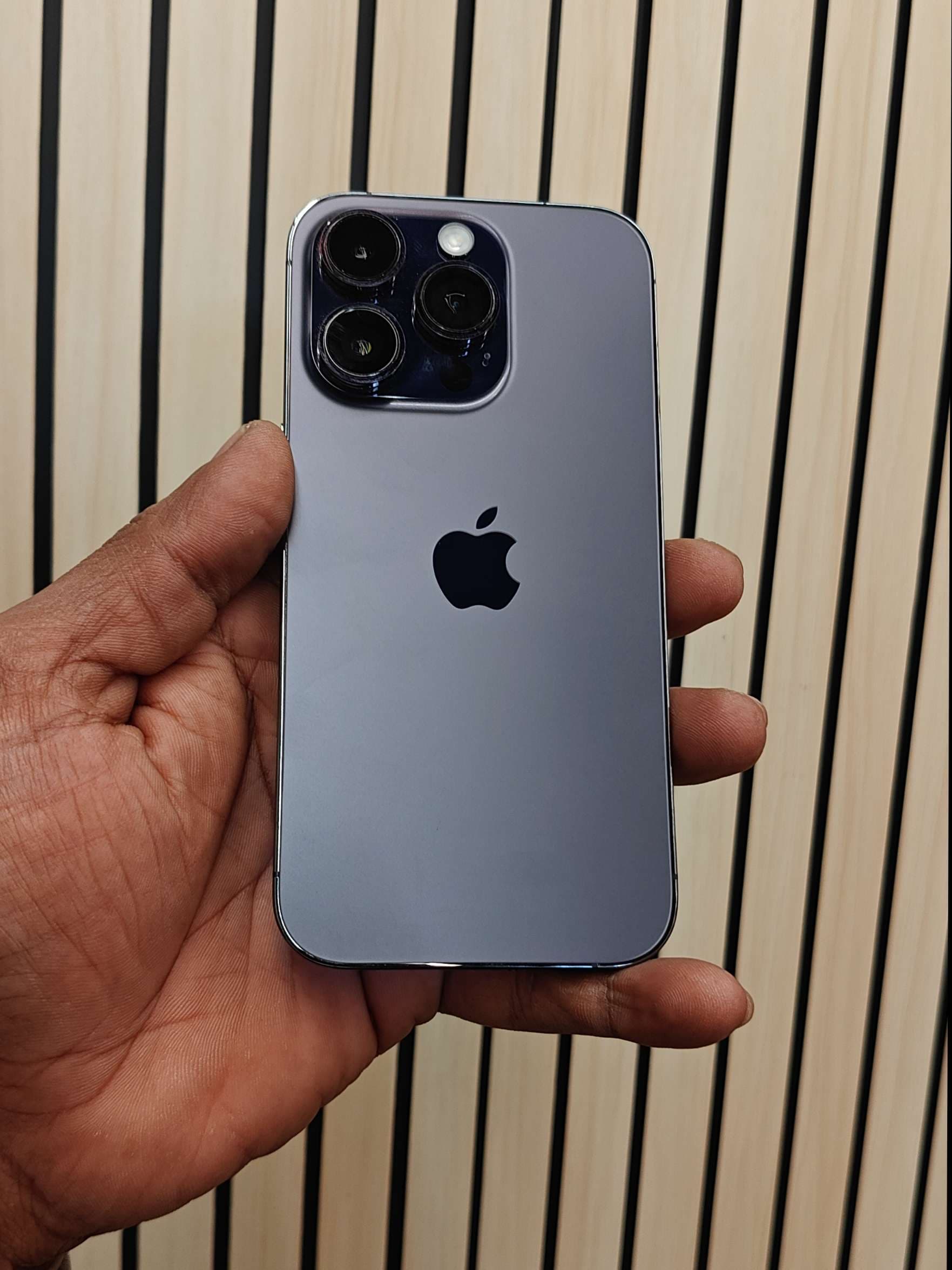 Apple iPhone 14 Pro photo 1