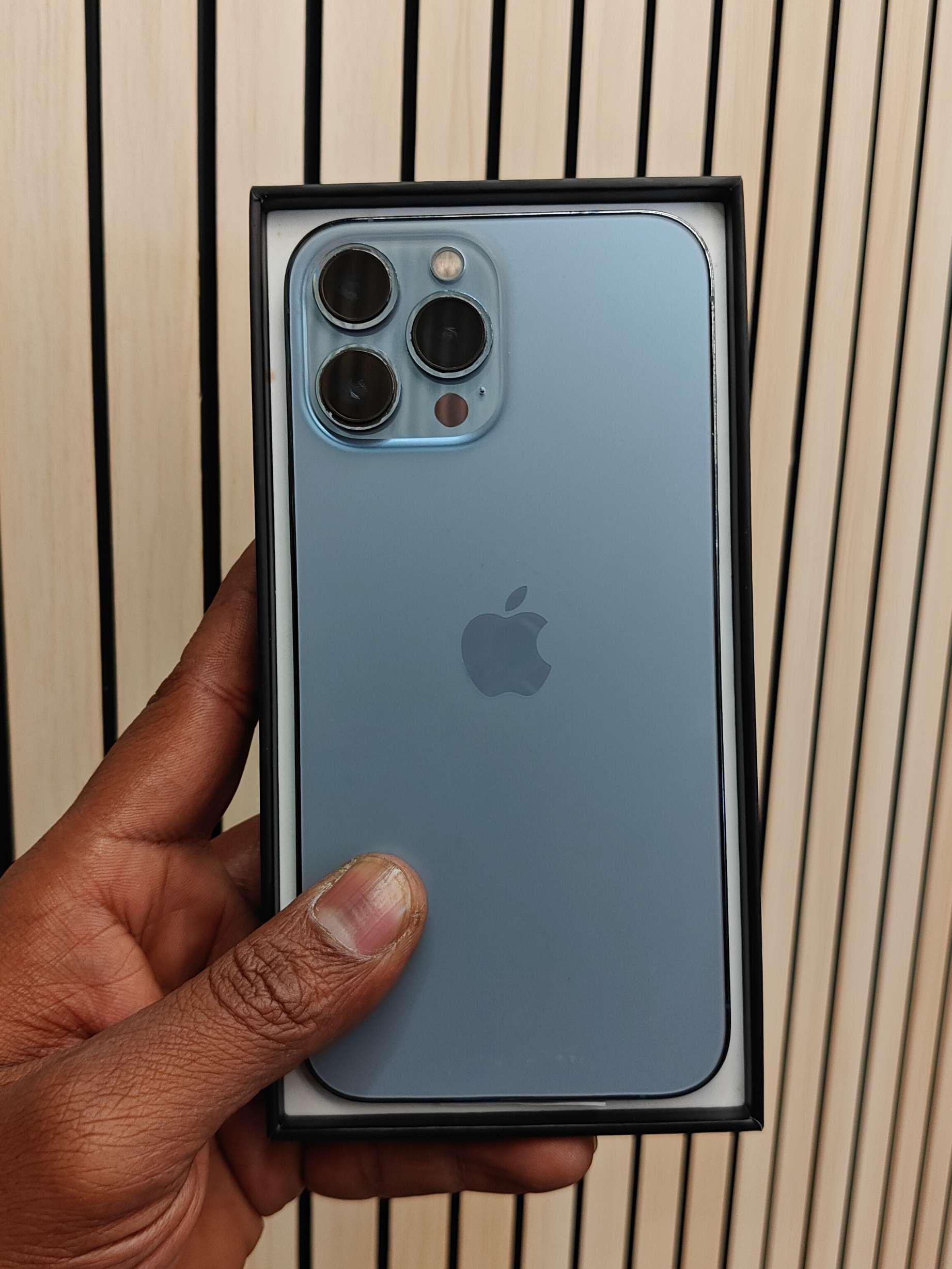 Apple iPhone 13 Pro Max photo 1