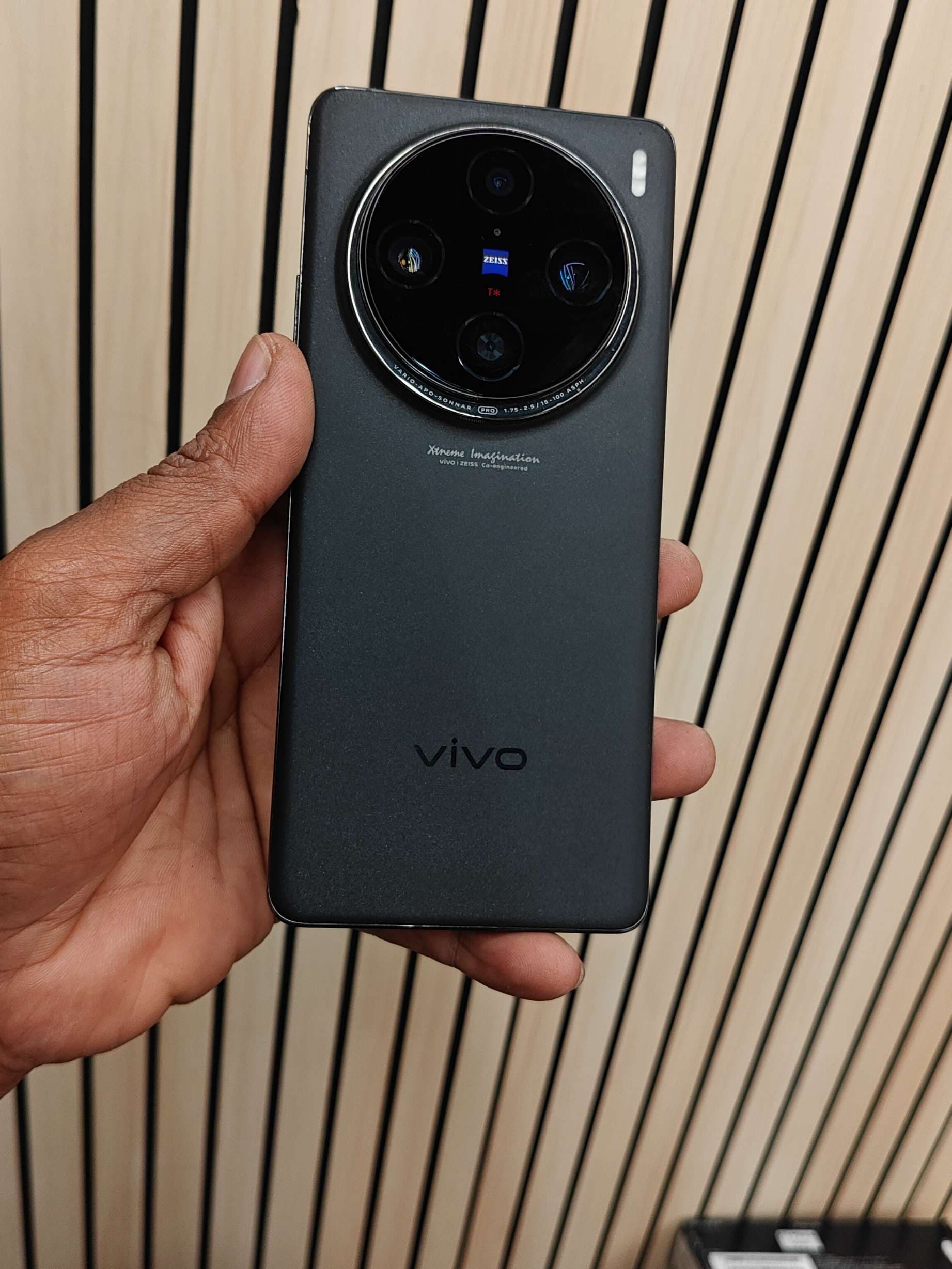 Vivo X100 Pro photo 1