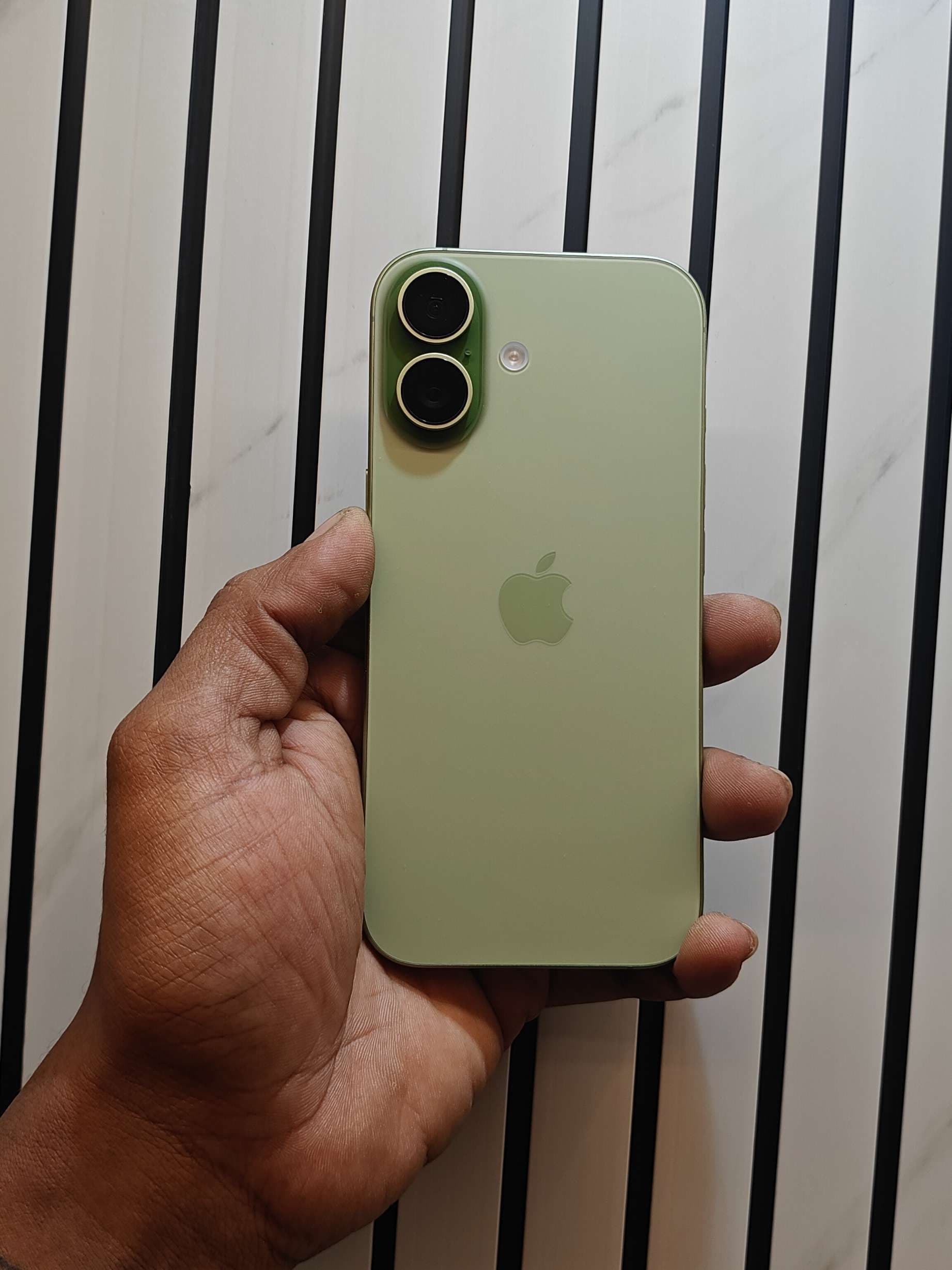 Apple iPhone 17 photo 1