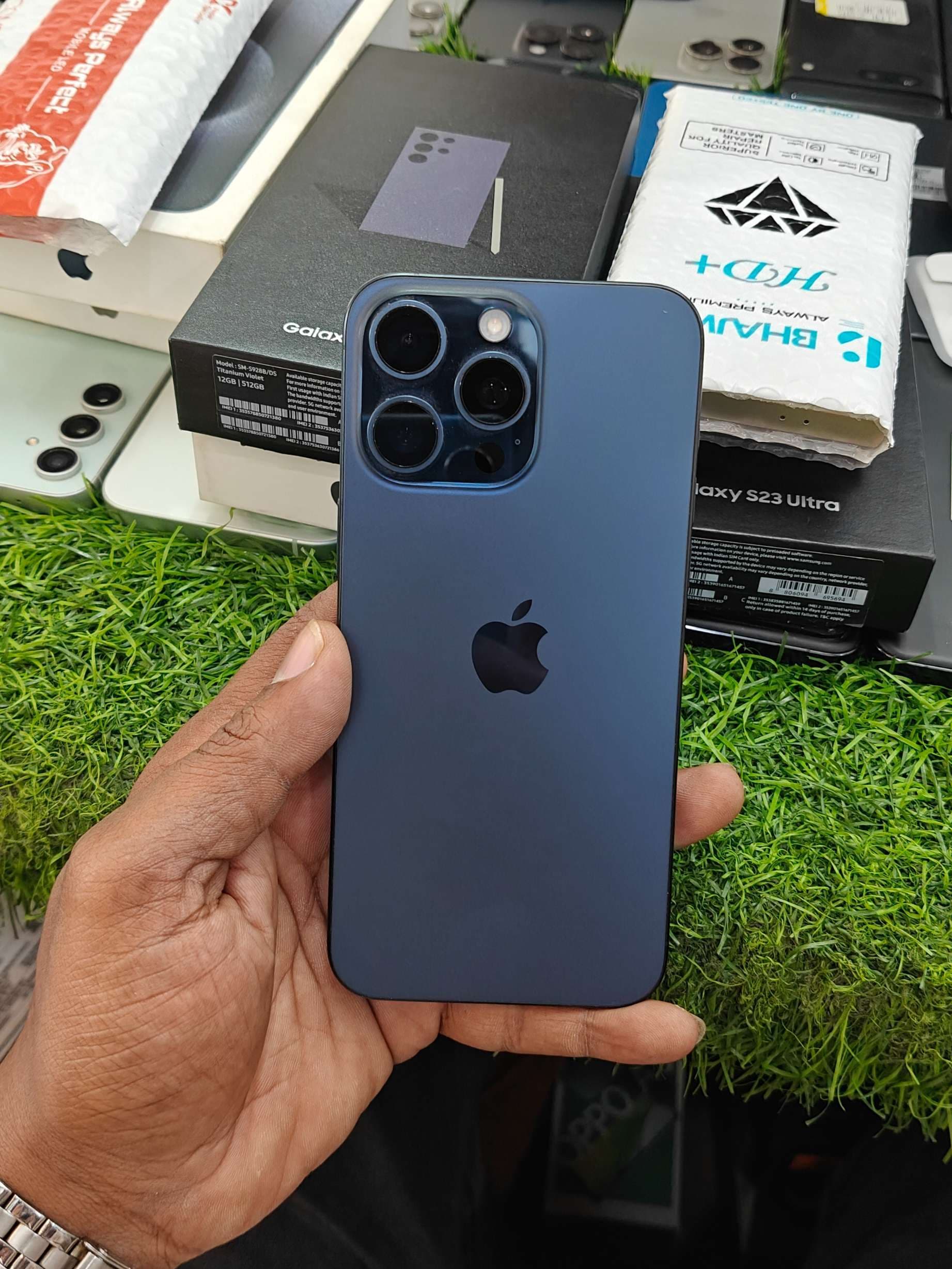 Apple iPhone 15 Pro Max photo 1
