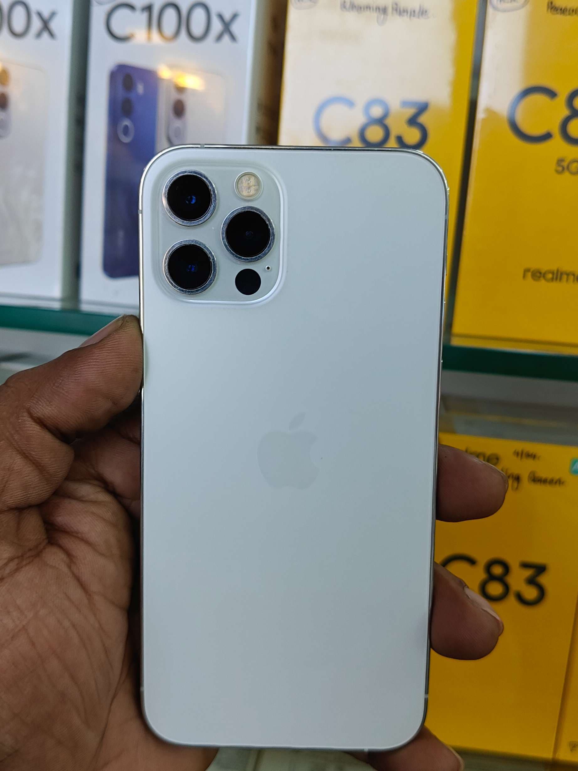 Apple iPhone 12 Pro photo 1